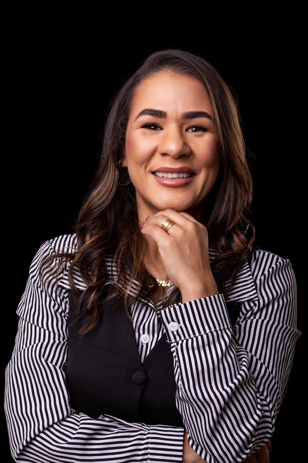 Ana Mendes, designer de sobrancelhas e mentora em Colatina – ES